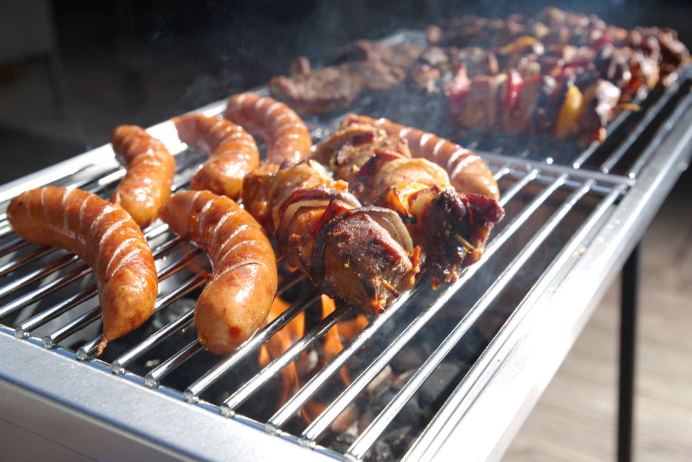 charcoal_barbecue_patio_150603