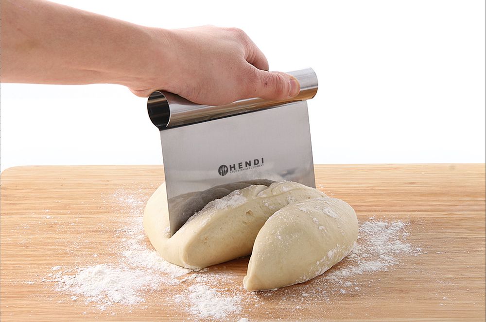dough_scraper_553404