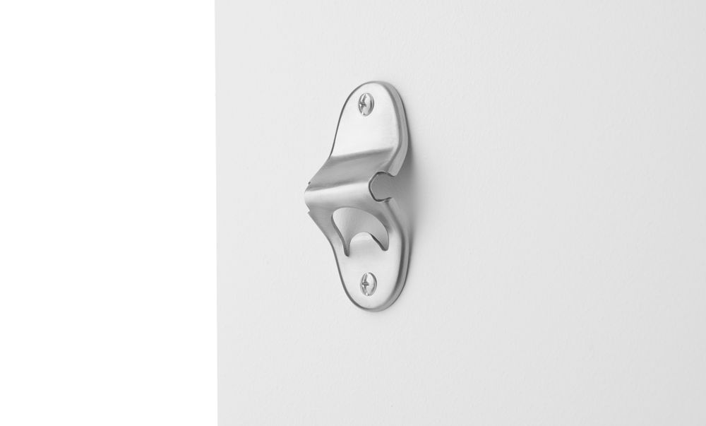 wall_mounted_bottle_opener_596883