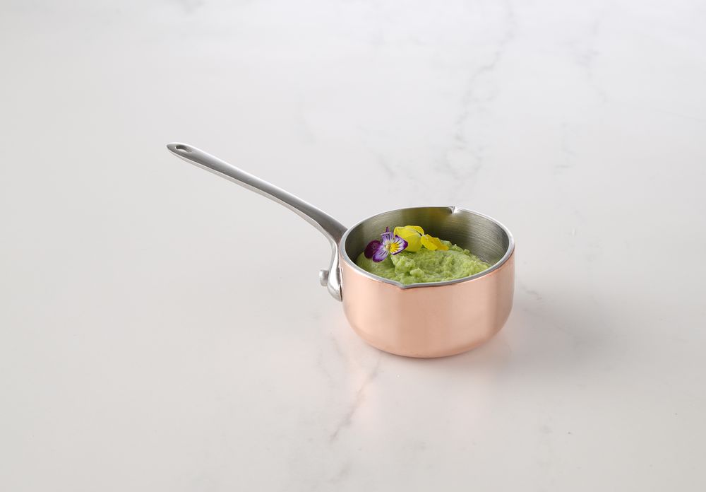 small_sauce_pan_with_spout_607015