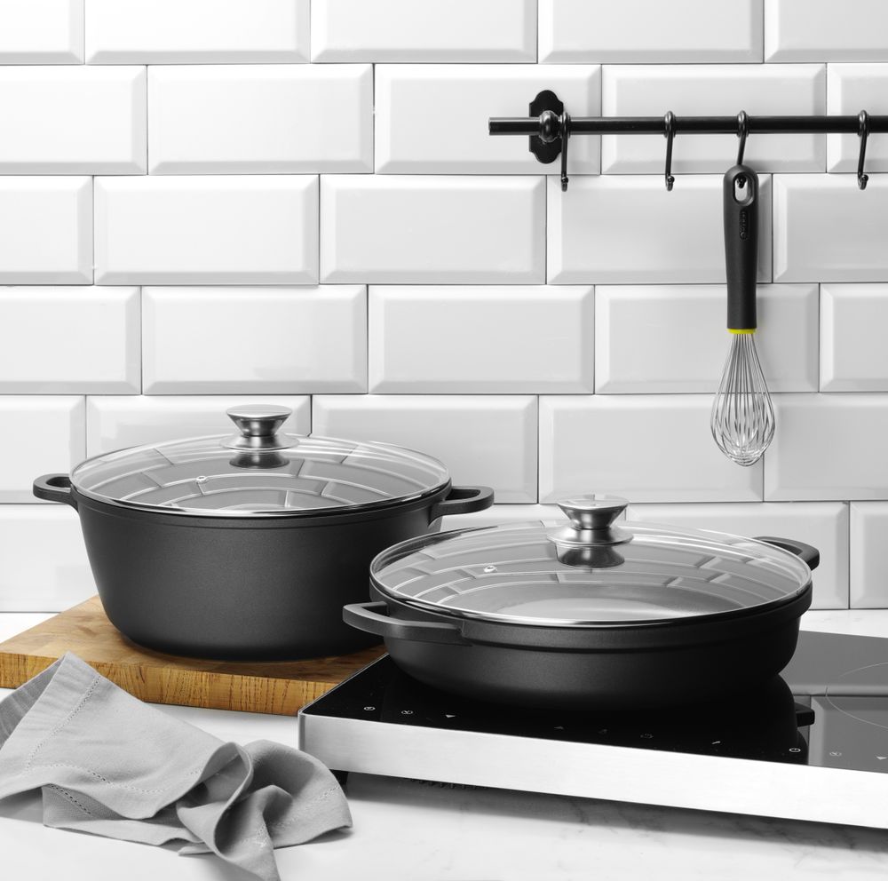 casserole_with_nonstick_coating_611029