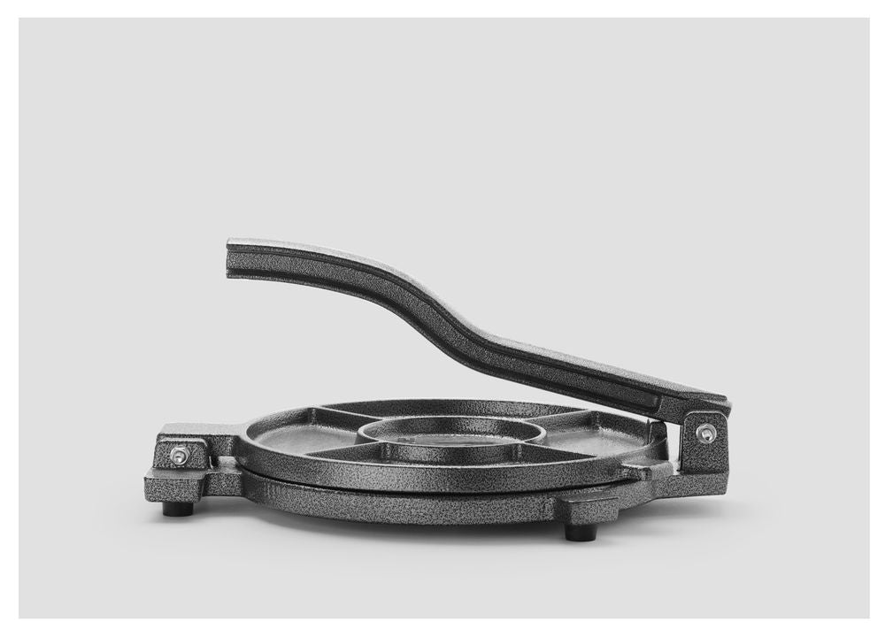 cast_iron_tortilla_press_611067