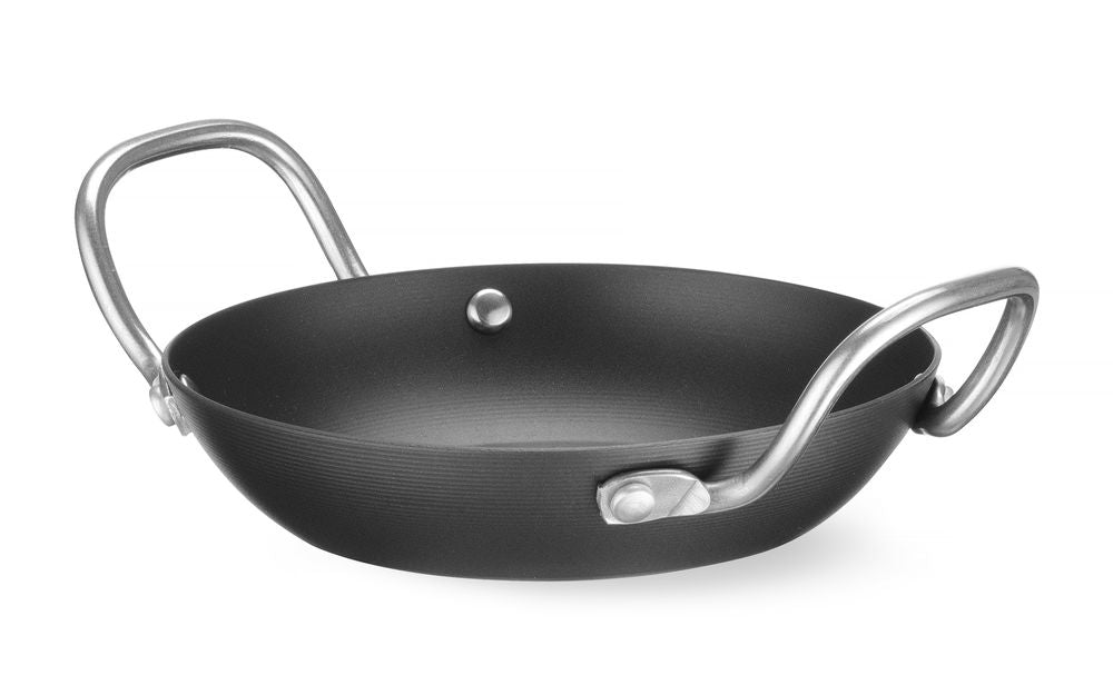 serving_pan_627921
