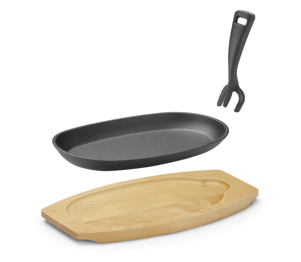 cast_iron_platter_with_wooden_underliner_and_gripper_629383