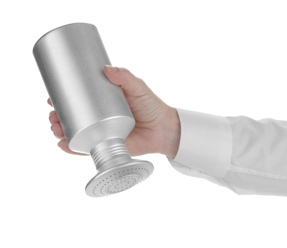 salt_shaker_630105