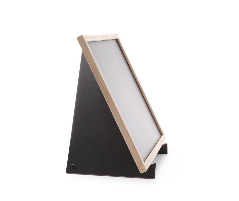 blackboard_with_stand_664124