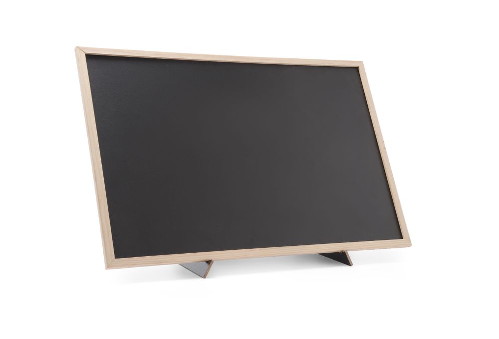 blackboard_with_stand_664131