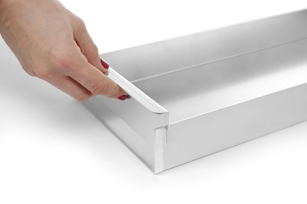 baking_tray_with_removable_side_panel_689868