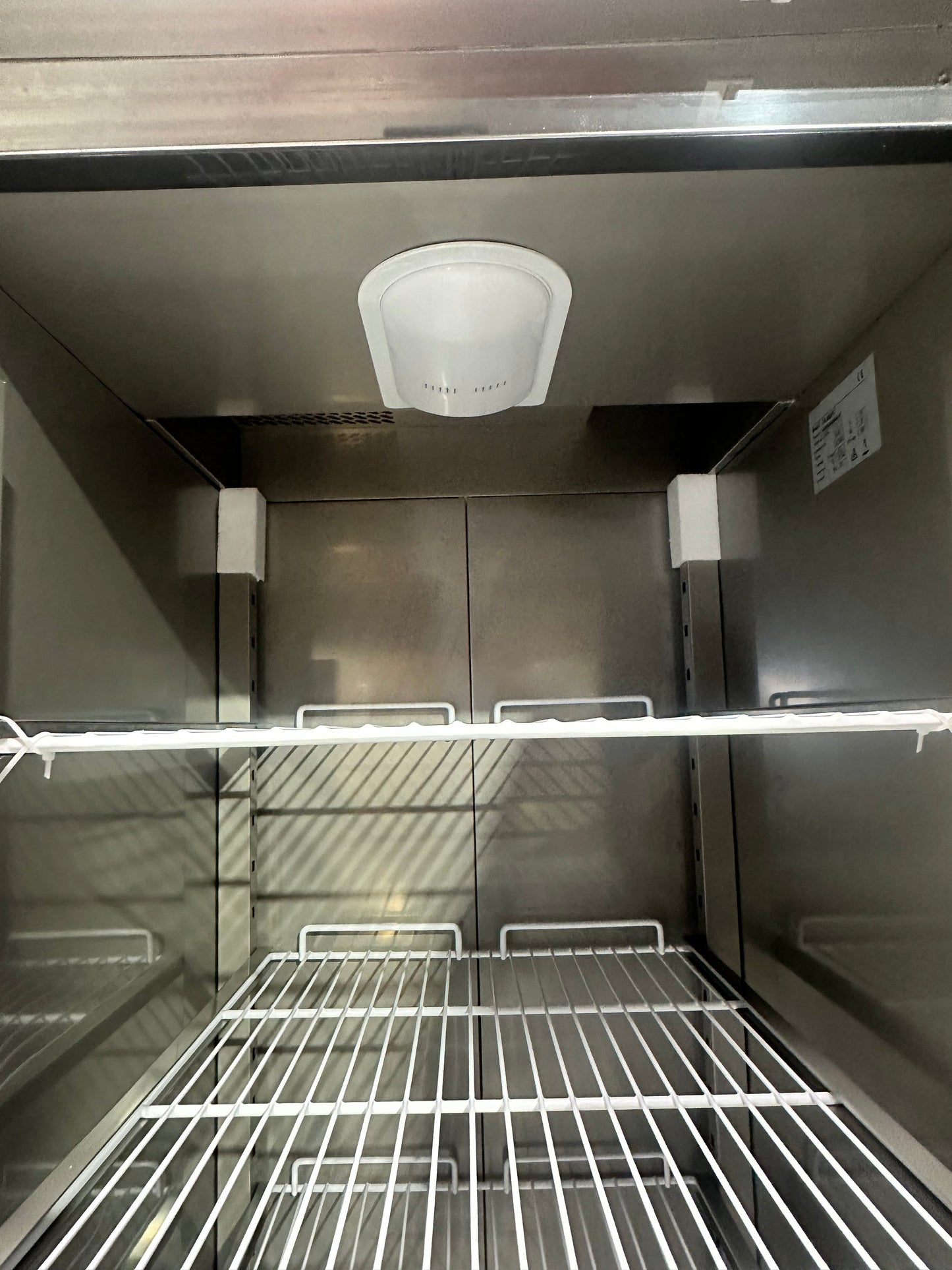 Finntec THL650TN - Positive refrigerated cabinet - GN2/1- 1 door - 740 x 830 x 2010 mm All Stop Trading