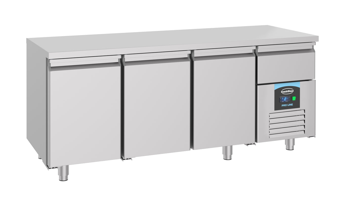 700-refrigerated-counter-3-doors