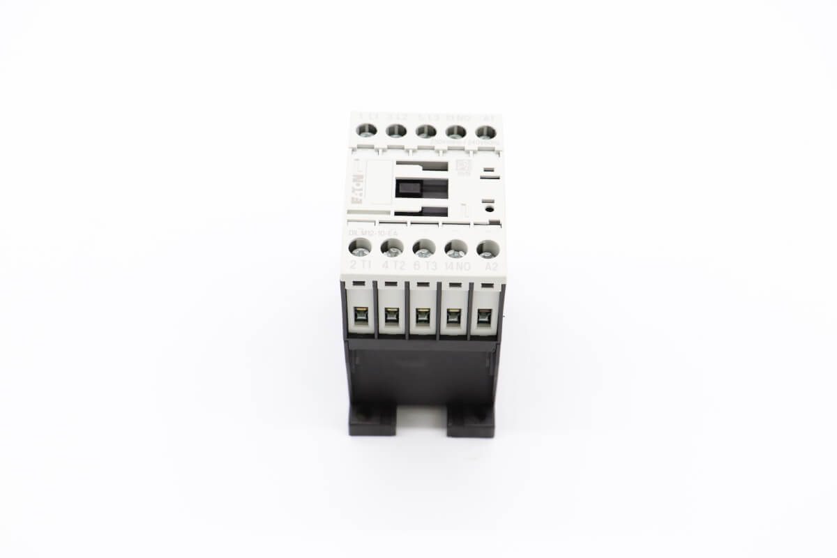 m700---contactor-dilm-12-10-220v