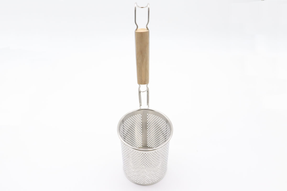 pasta-basket-with-handle