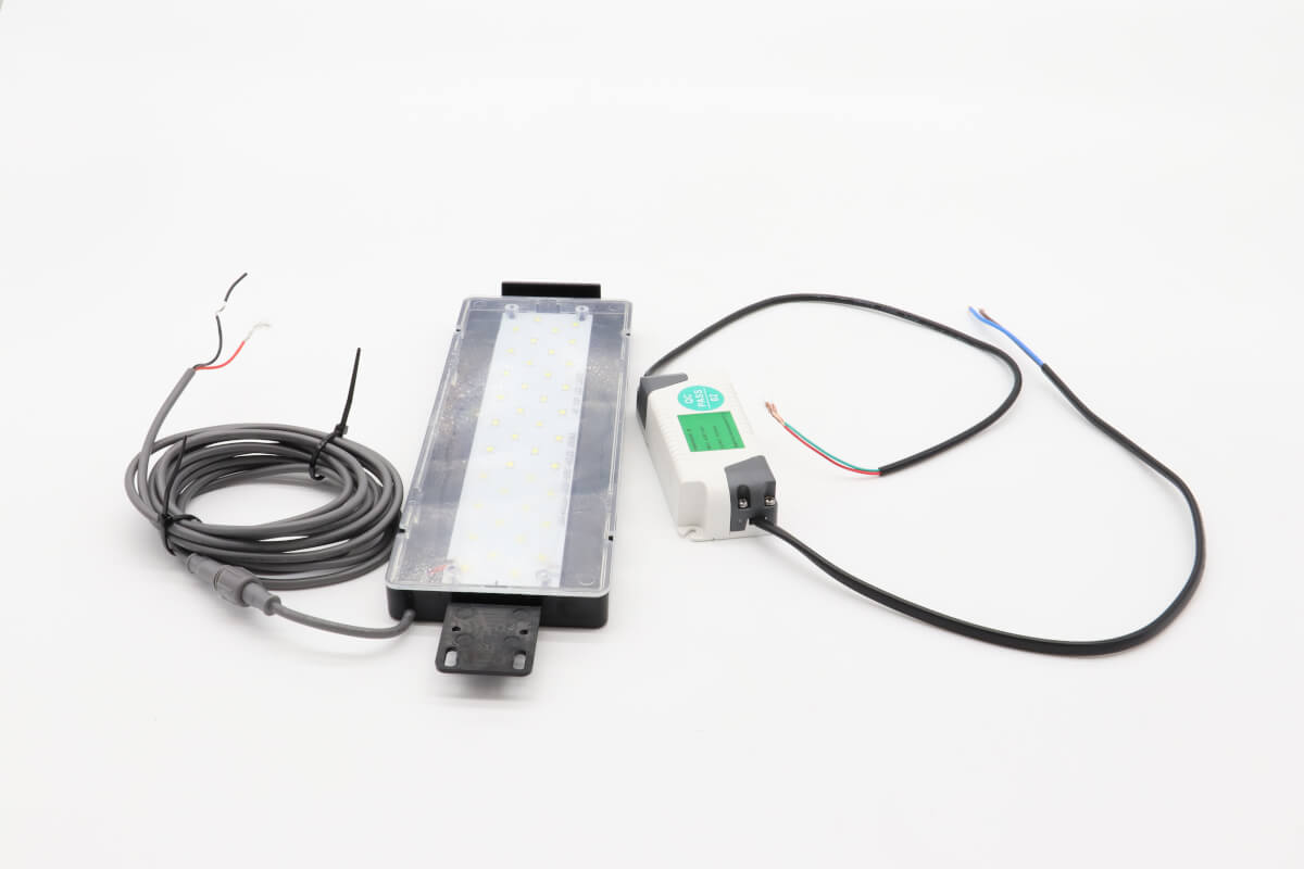 sc235---light-fixture-+-transformer