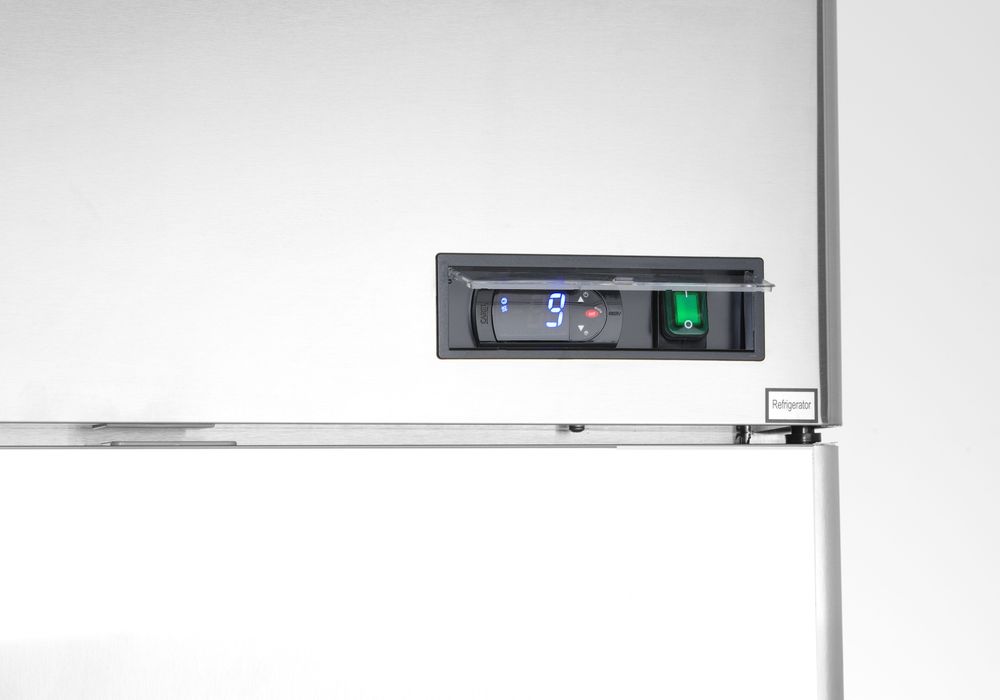 refrigerator_single_door_profi_line_670l_232118