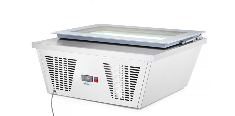 ice_cream_display_freezer_233689