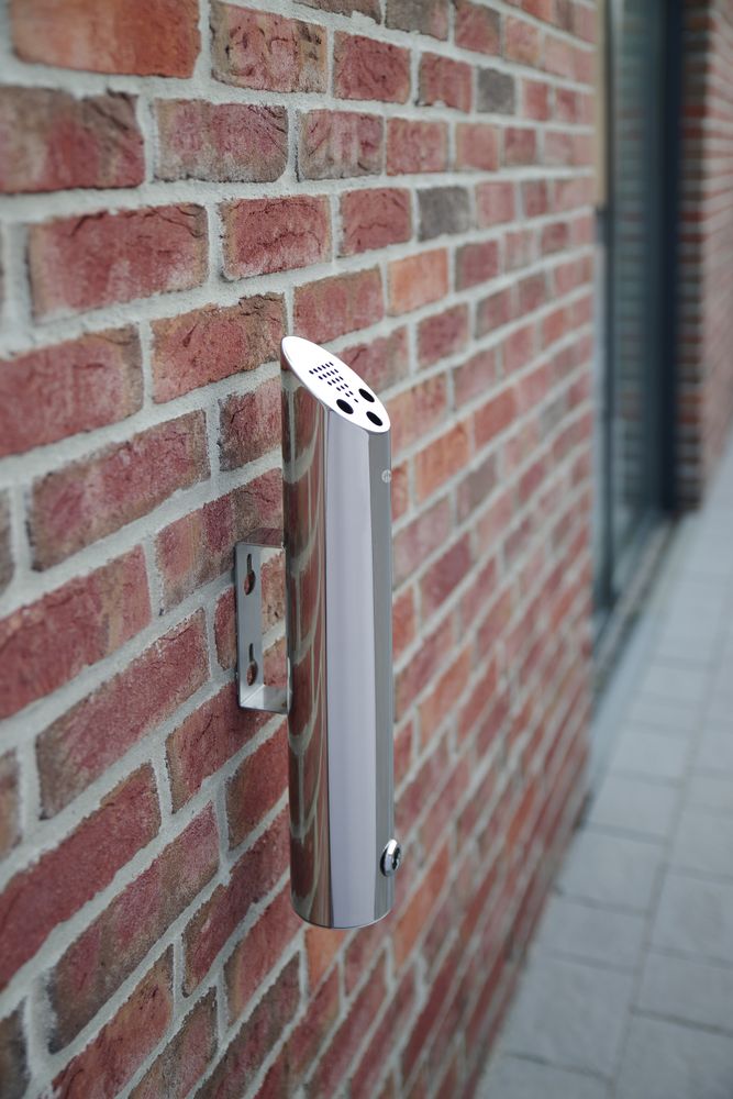 wall_mounted_ashtray_440216