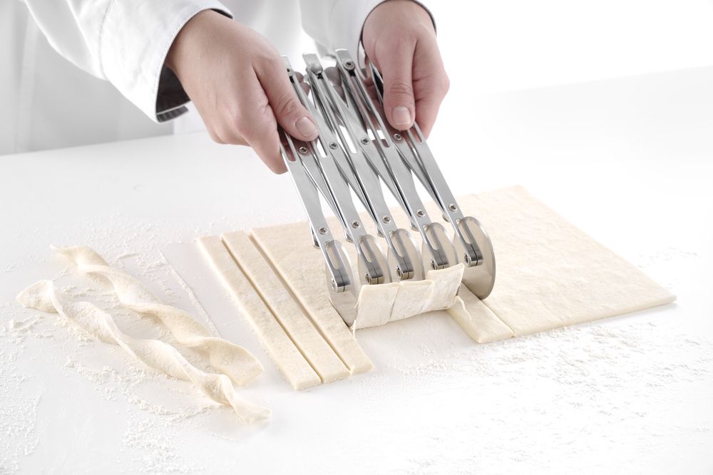 5_wheel_dough_cutter_515044