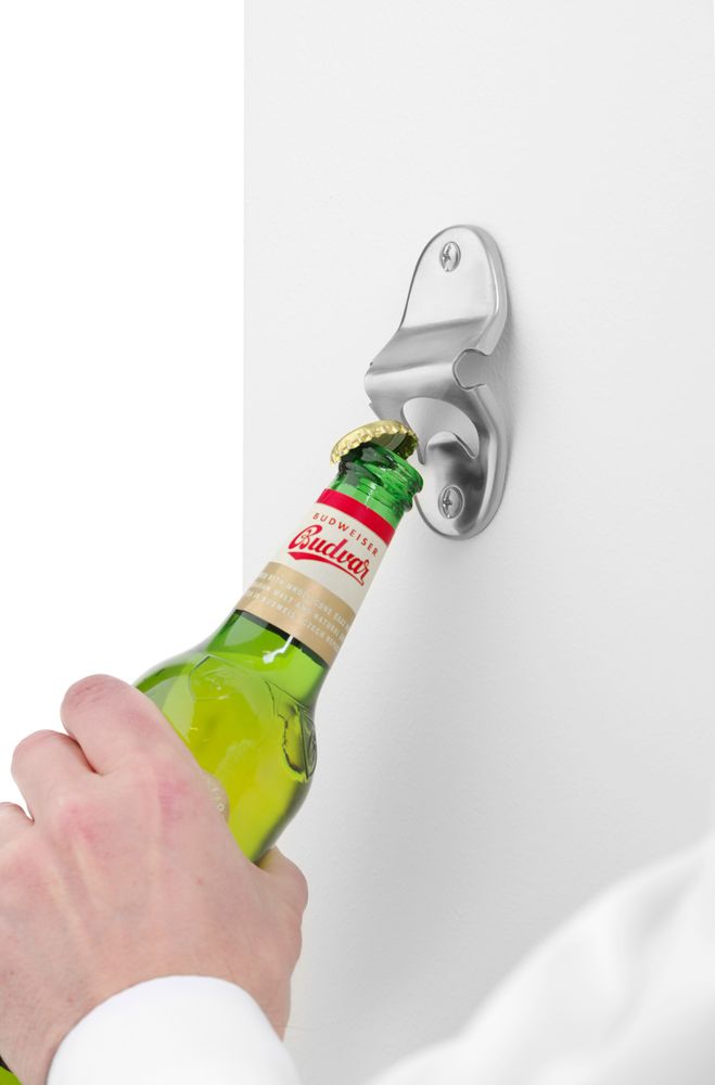 wall_mounted_bottle_opener_596883