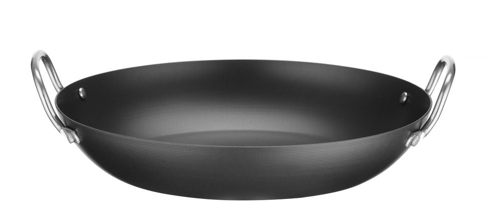 serving_pan_627945