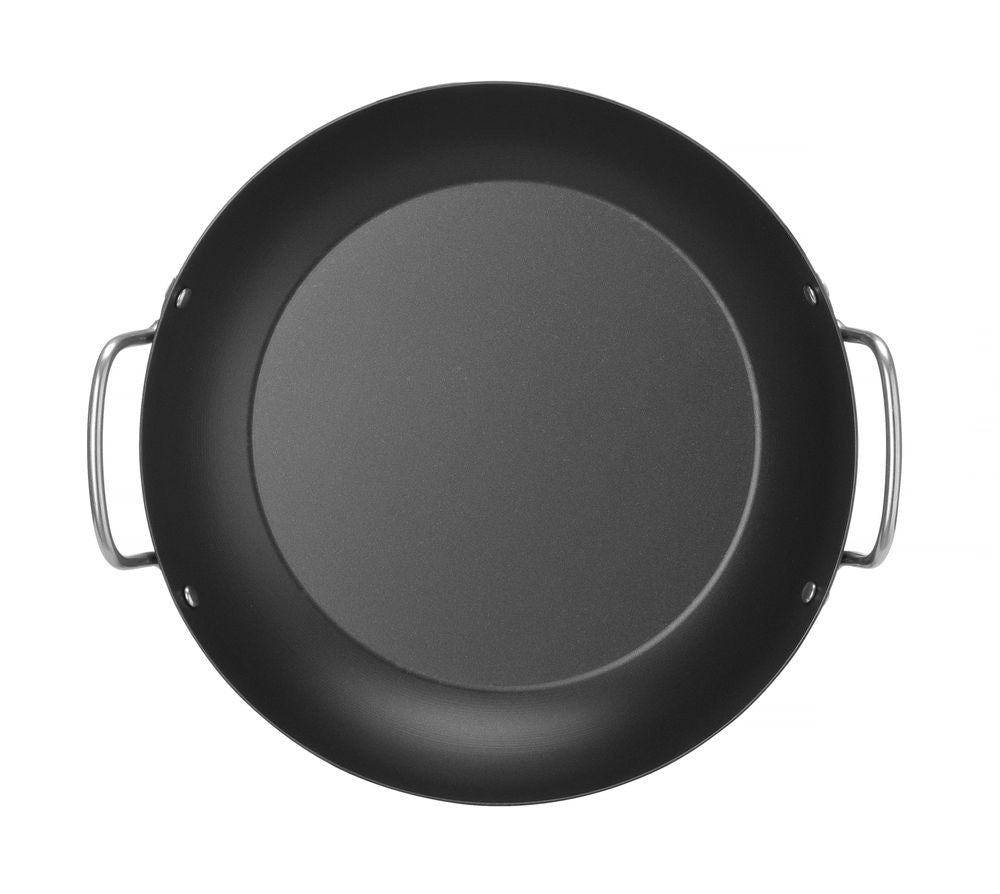 serving_pan_627945