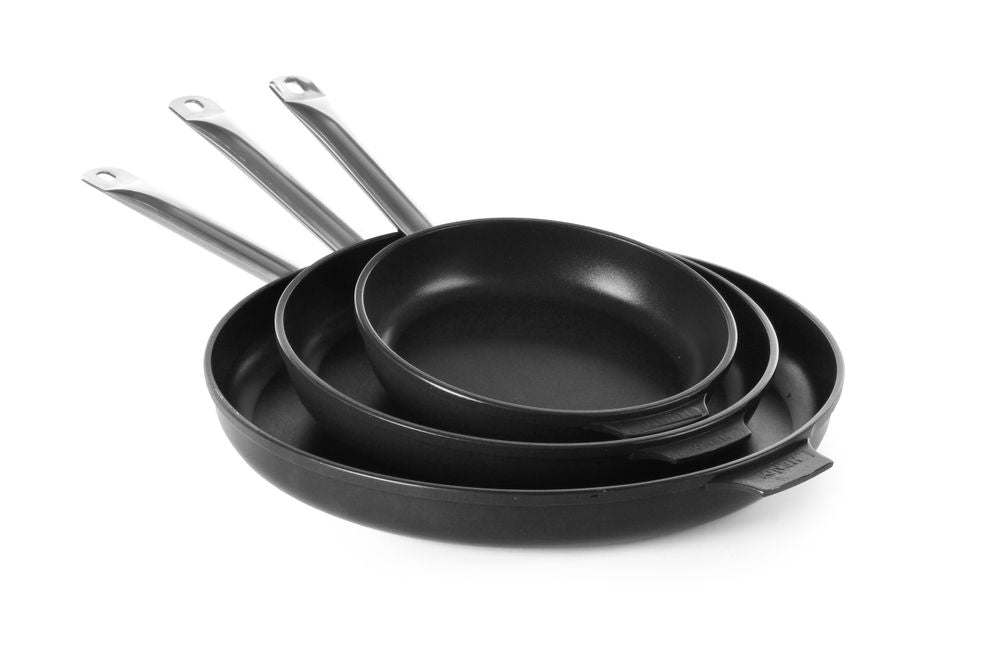 frying_pan_titanium_professional_629109