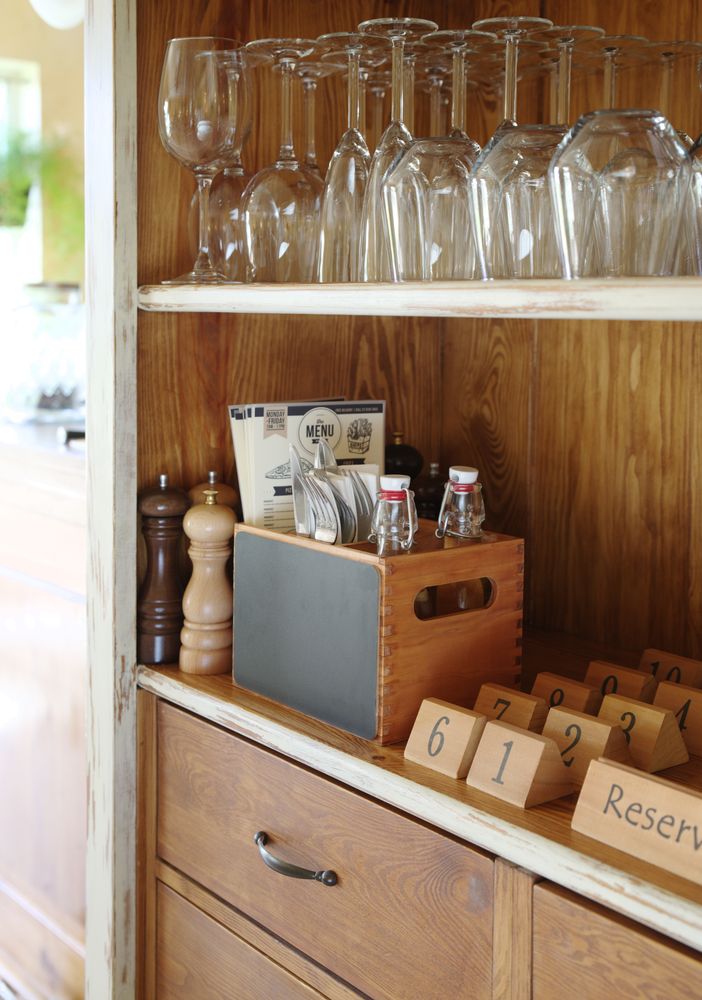 menu_and_cutlery_box_664148