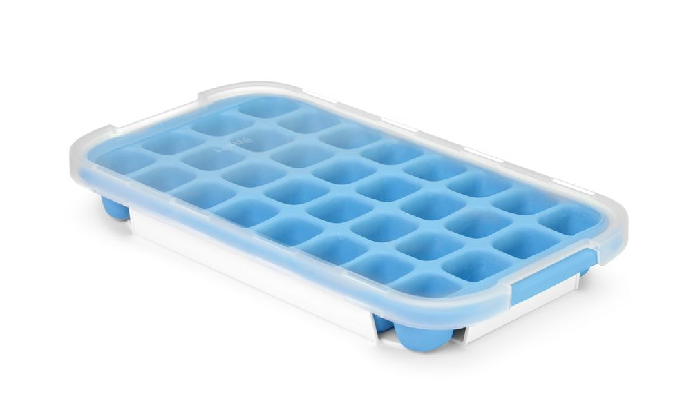ice_cube_mould_with_lid_and_bottom_tray_679005
