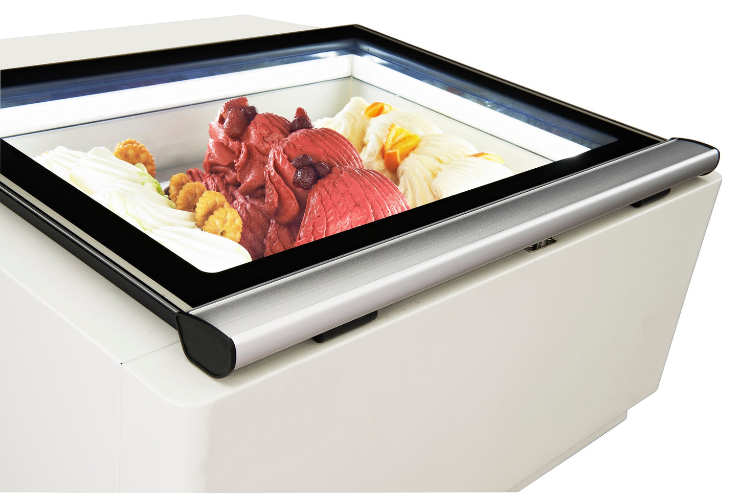 countertop-model-ice-cream-display-white-opens-on-the-operating-side