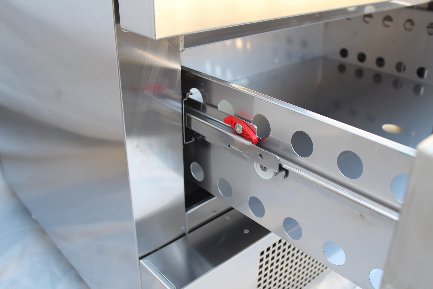 refrigerated-freezer-counter-2-drawers-4x-1-1gn