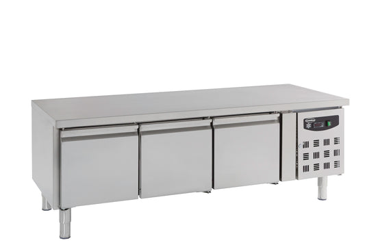 refrigerated-counter-650-height-3-doors