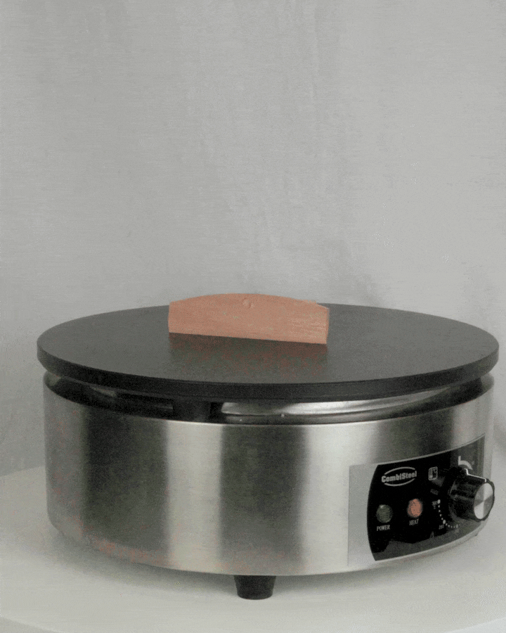 crêpe-maker
