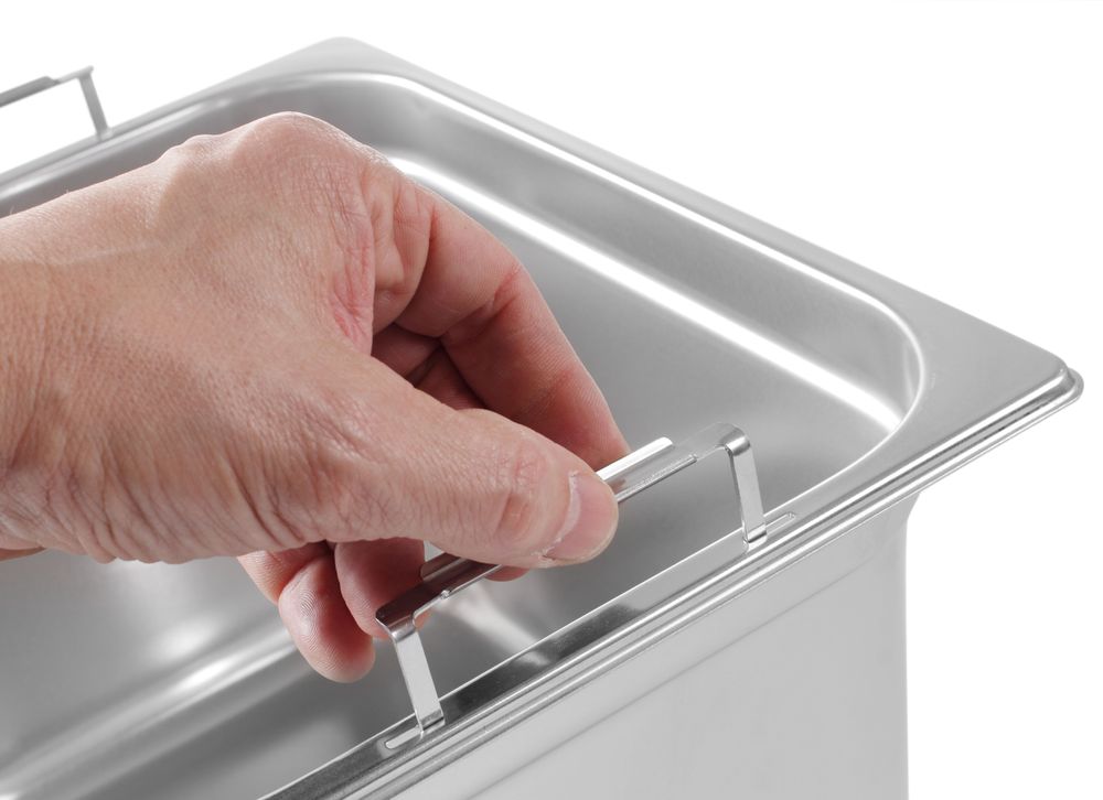 gn_container_with_dropped_handles_803240