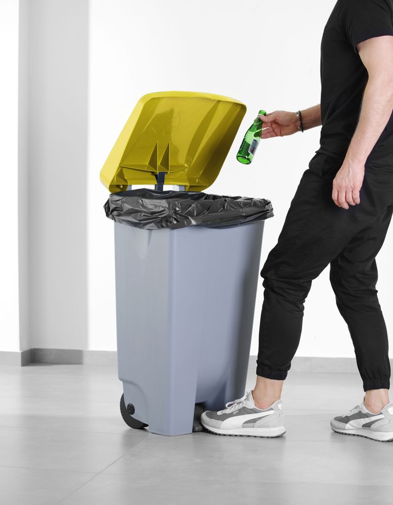 lid_for_trash_container_873489