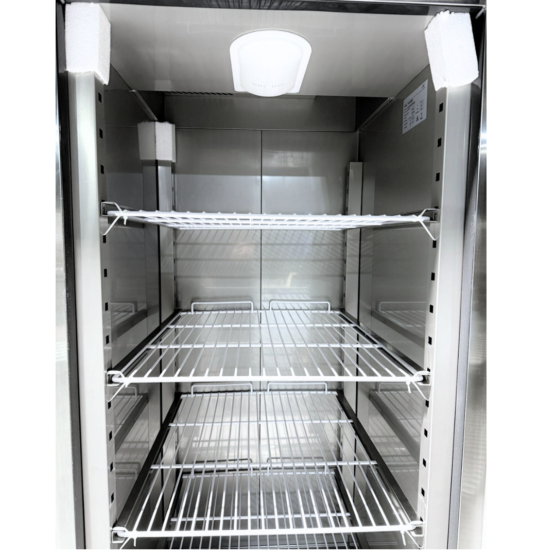 Finntec FT-L650TN - Positive refrigerated cabinet - GN2/1- 1 door - 740 x 830 x 2010 mm