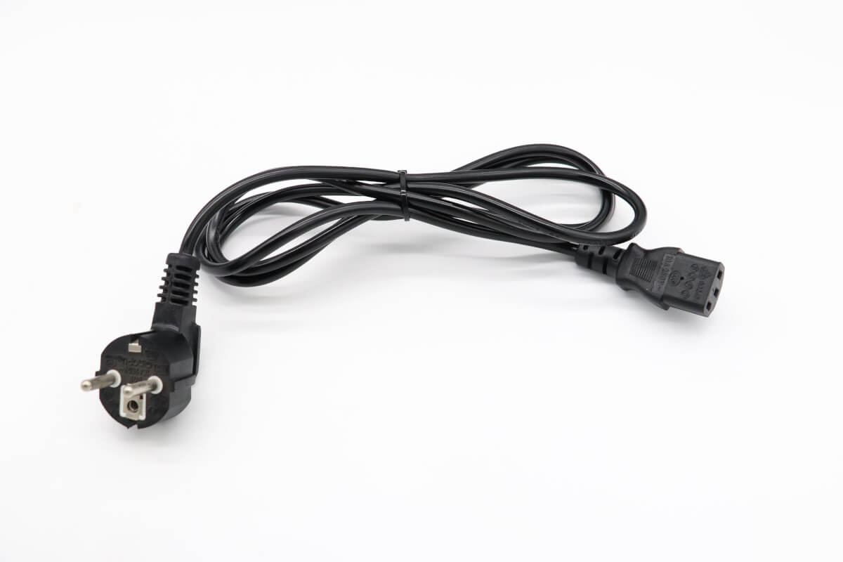 m-ice-15---power-plug-with-cable