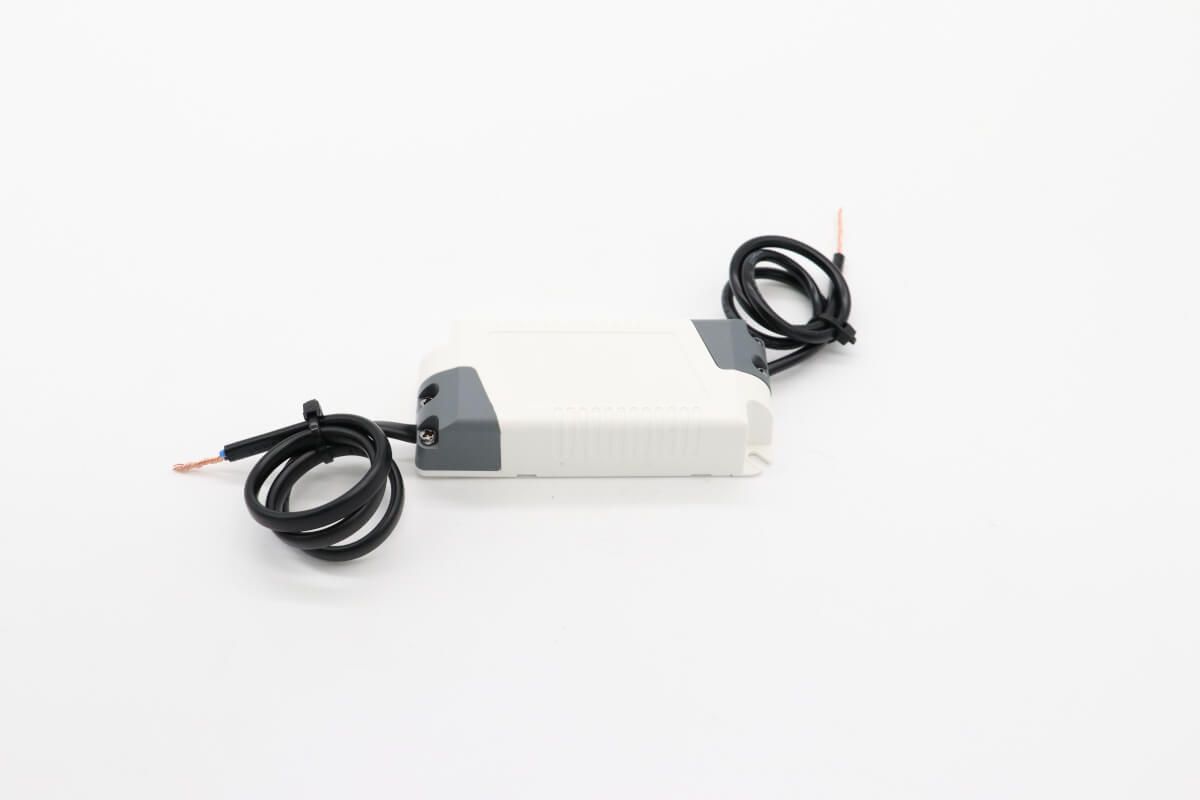 sc100---led-transformer