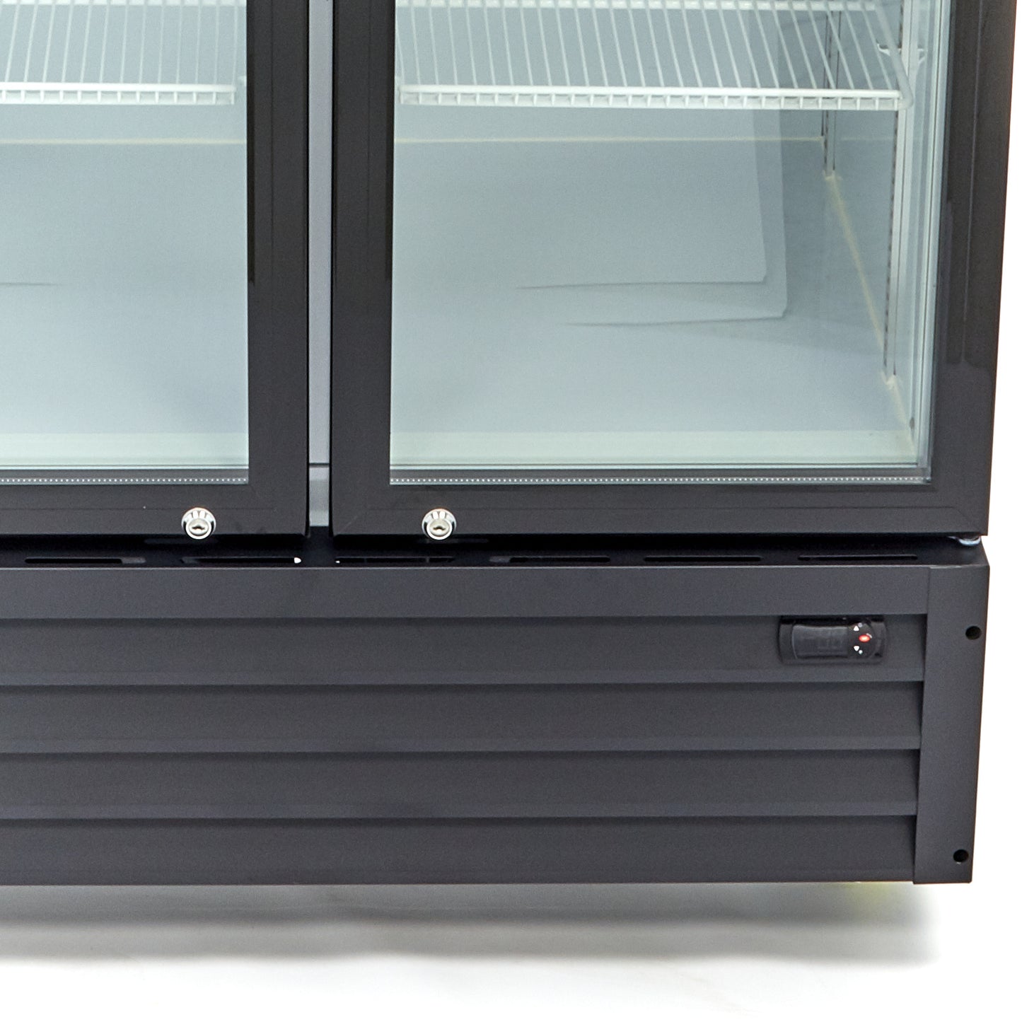 Drinks Fridge - 800L - 8 Adjustable Shelves