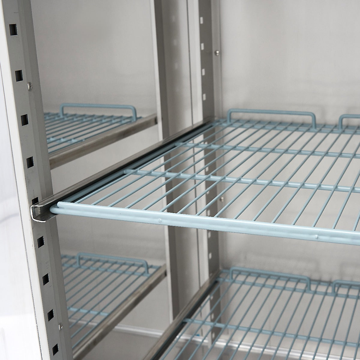 Fridge - 1200L - 6 Adjustable Shelves (2/1GN) - Stainless Steel - with Glass Door